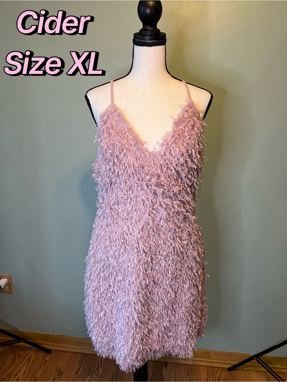 Cider Mauve Pink Feathered Dress - Size XL